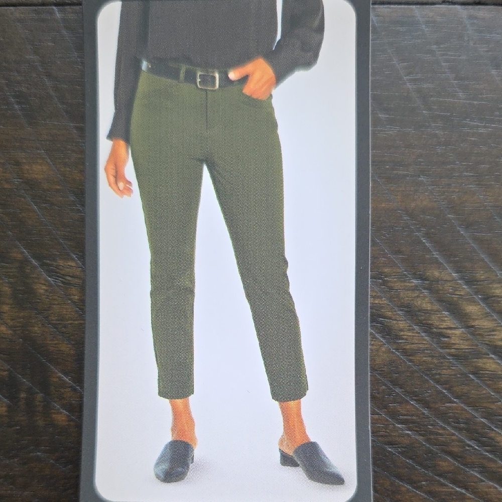 NWT Banana Republic Olive Night Slim Straight Cropped Pants, Size 12